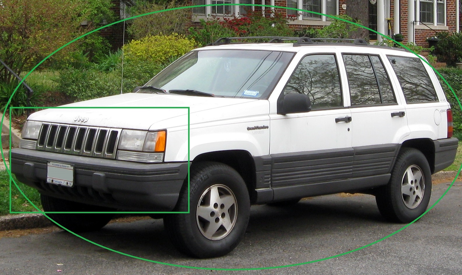 1993-1995_Jeep_Grand_Cherokee.jpg