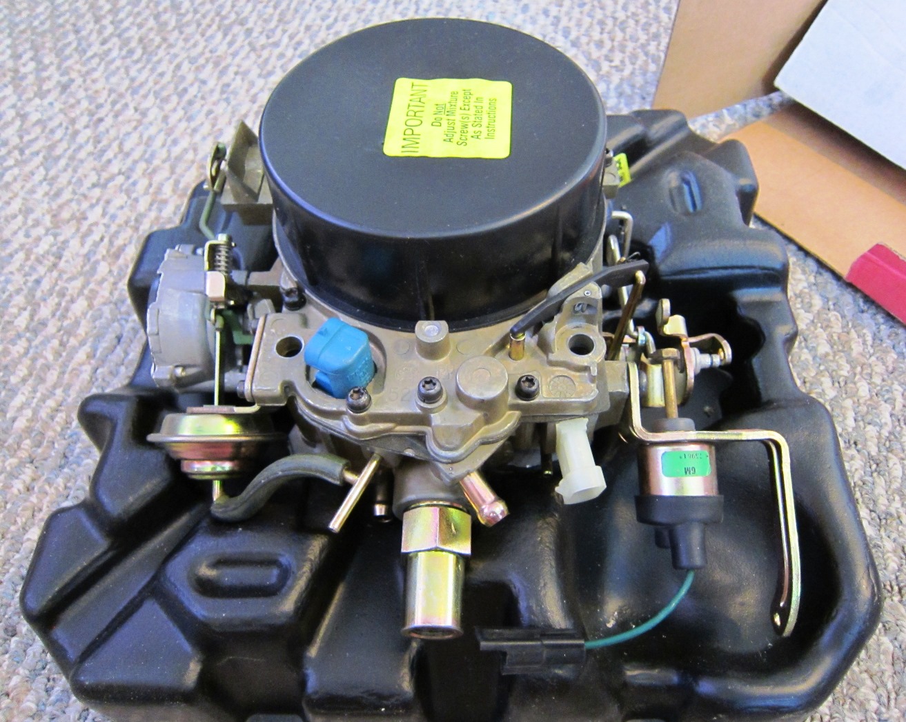 85 442 NOS Carburetor.JPG