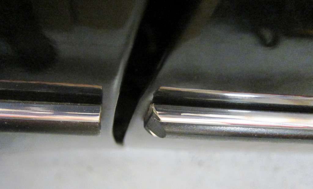 Body Side Moldings Picture of FRONT DOOR angle cut.JPG