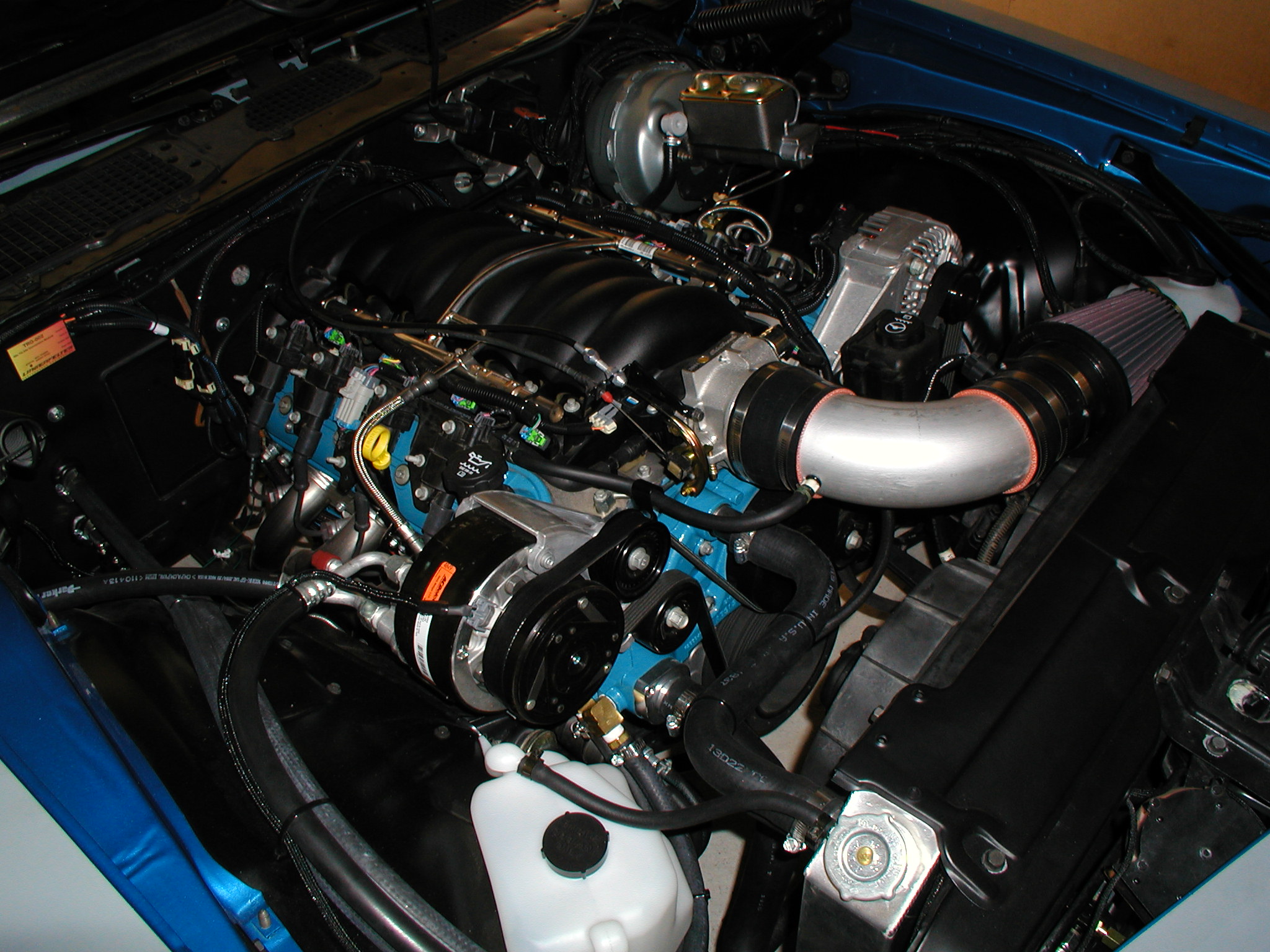 Camaro engine bay 3-14-2014 10.JPG