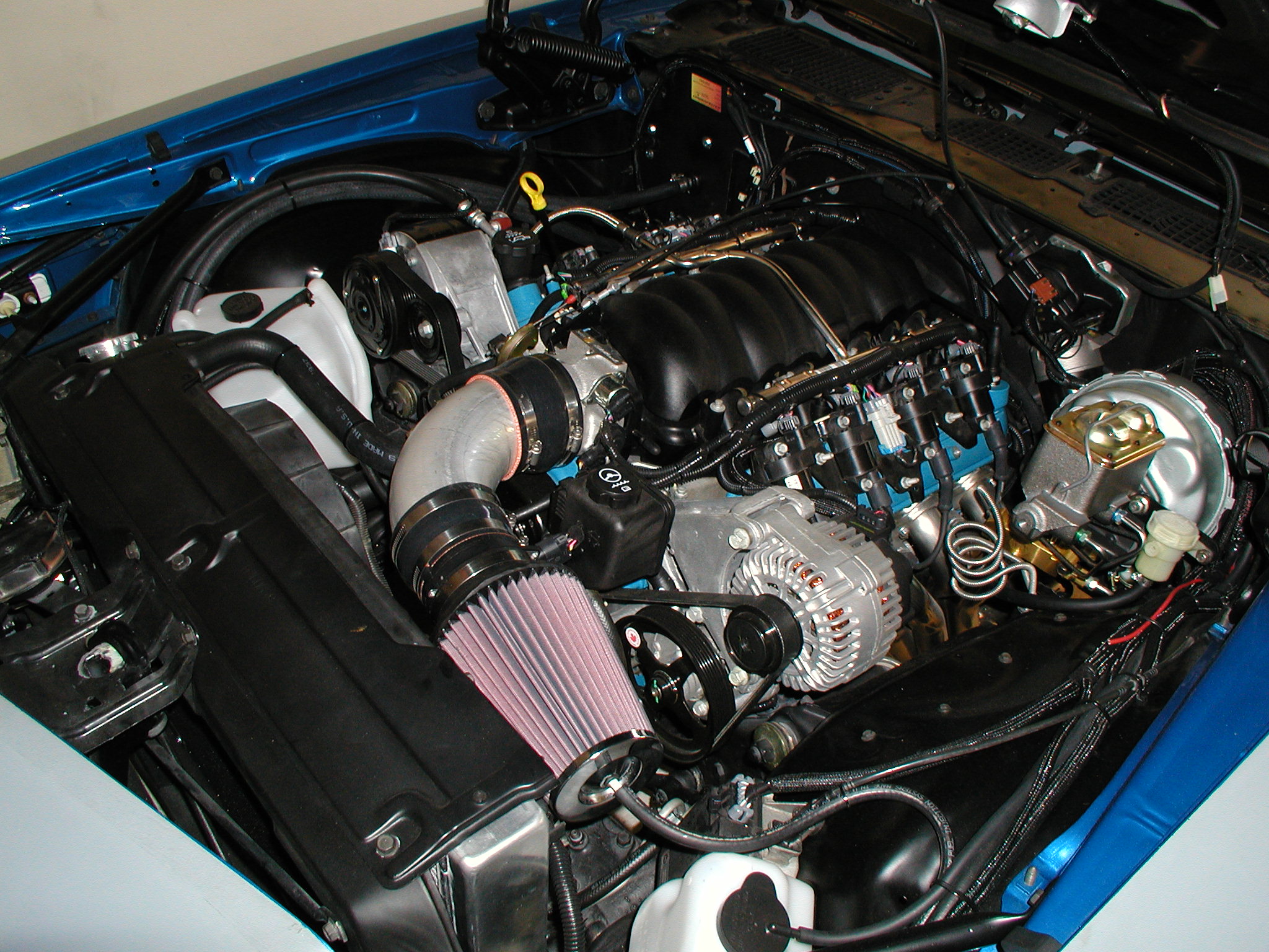 Camaro engine bay 3-14-2014 11.JPG