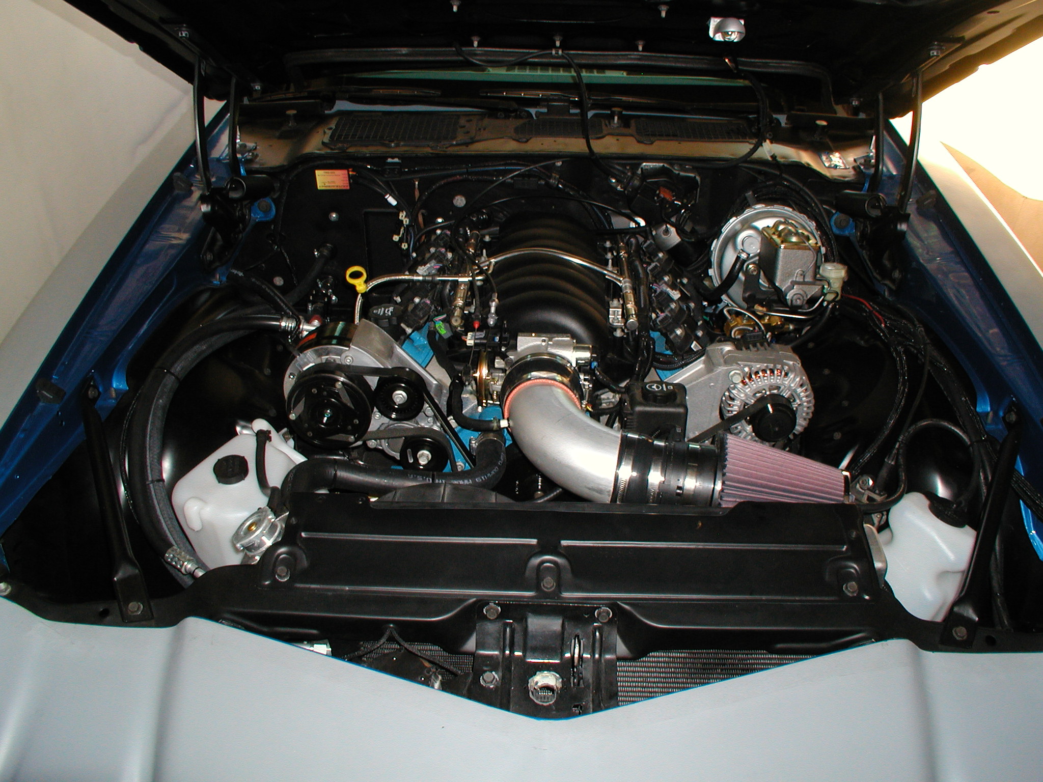 Camaro engine bay 3-14-2014 7.JPG