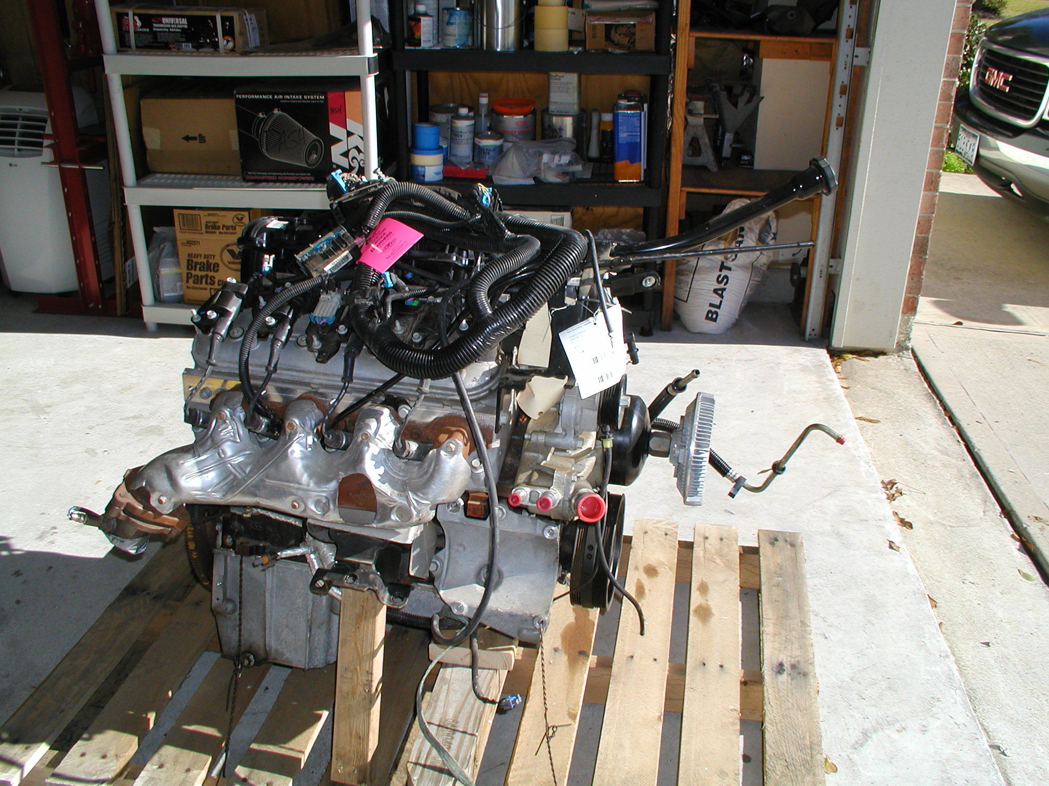 gm l96 engine delivery 1-16-2013 016.jpg
