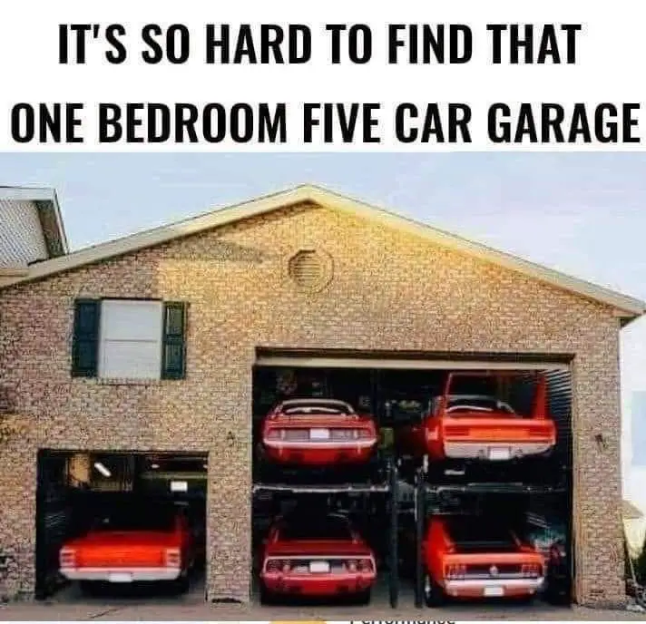one bedroom five car.jpg