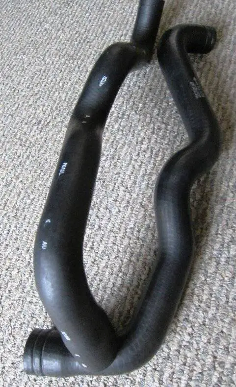 Repro hose v OEM comparison upper 2.JPG