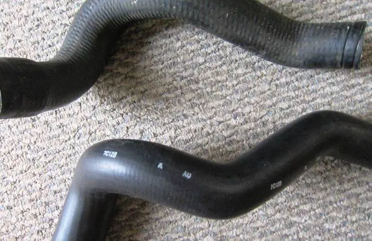 Repro hose v OEM comparison upper 5.JPG