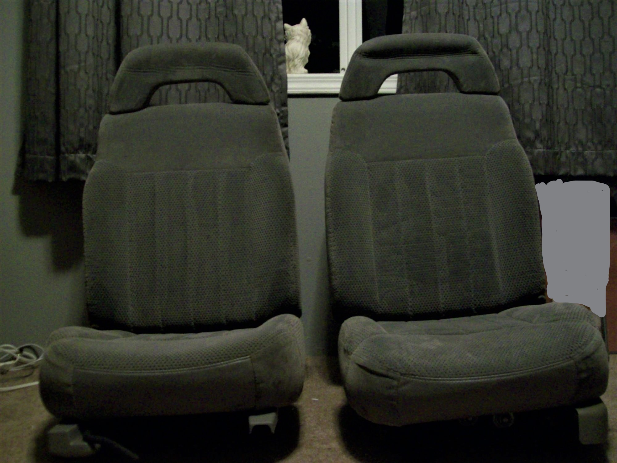 S10 Seats.jpg
