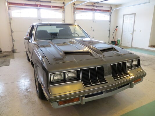 1985 cutlass 442 003.JPG