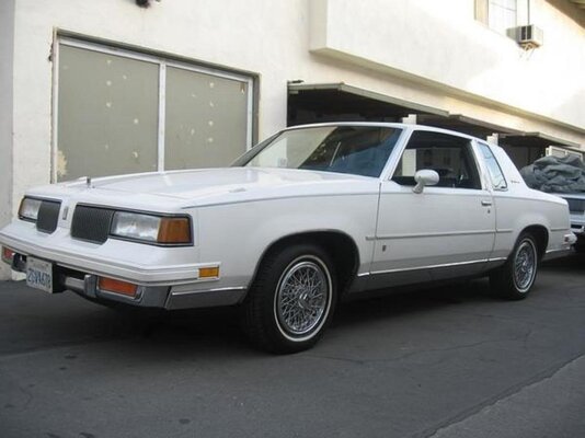 My 1988 Oldsmobile Cutlass Supreme Classic.jpg