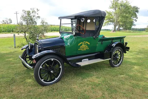 1921 Chevrolet Roadster Pickup 002.JPG