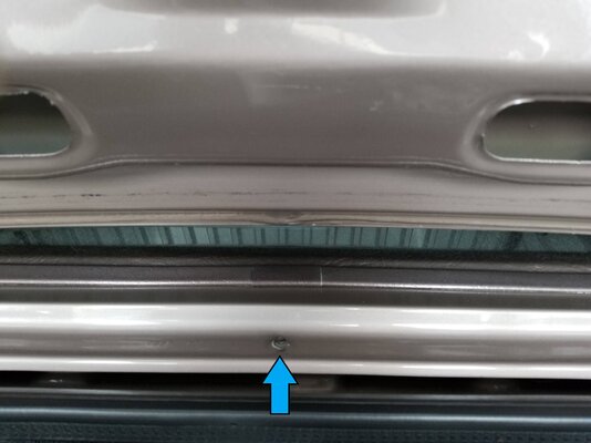 1984 Cutlass Panel, compt frt fastener on car close up 20220326_141004.jpg