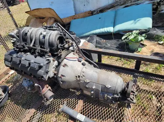 LT-1 Engine and Trans.jpg