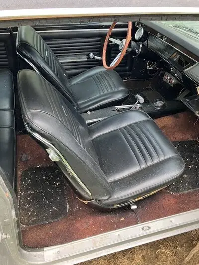 67 interior.jpg