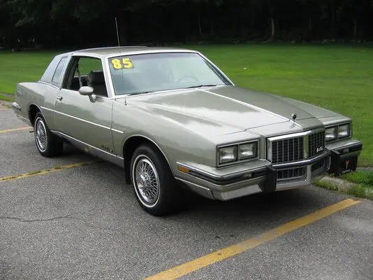 1985 PONTIAC GRAN PRIX 011.JPG