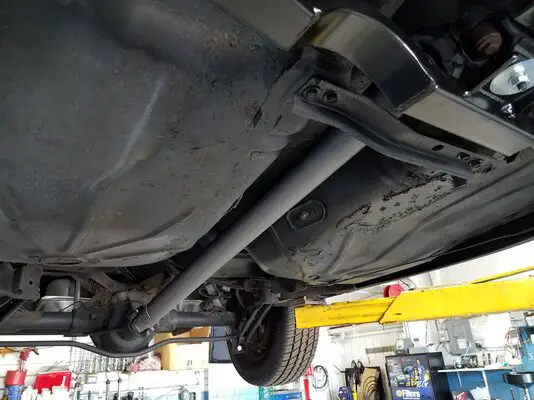 20 Underneath car.jpg