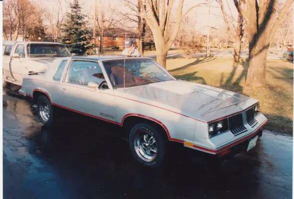 84 Hurst Olds 005.jpg