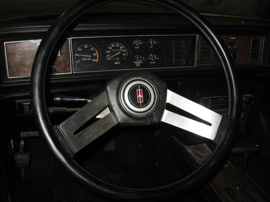 steering wheel.jpg