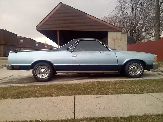 Chevy El Camino 81 two tone blue_mine 4-11_right.jpg