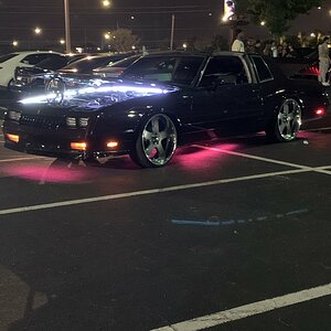 Car meet vibes