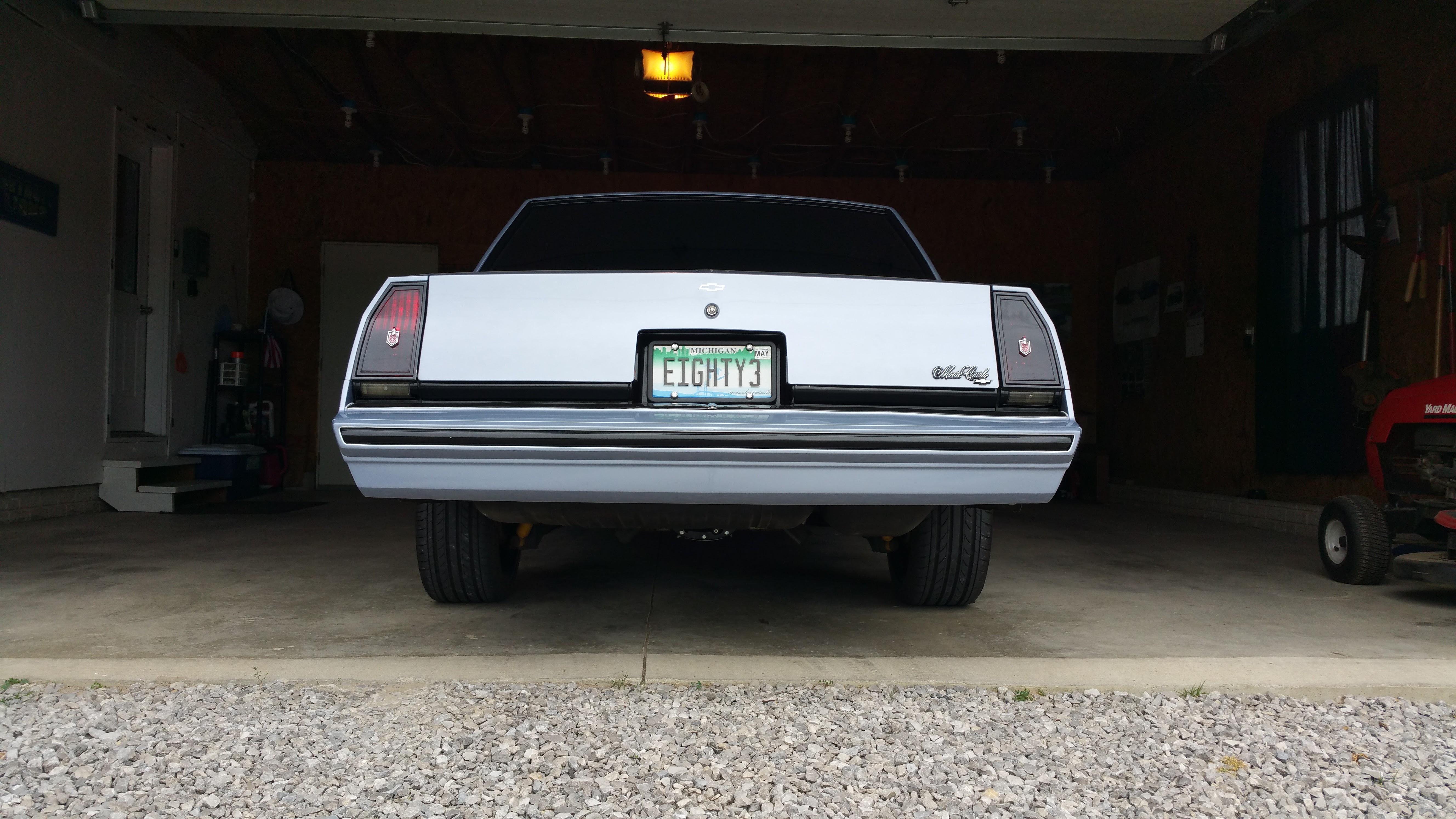 83 Monte