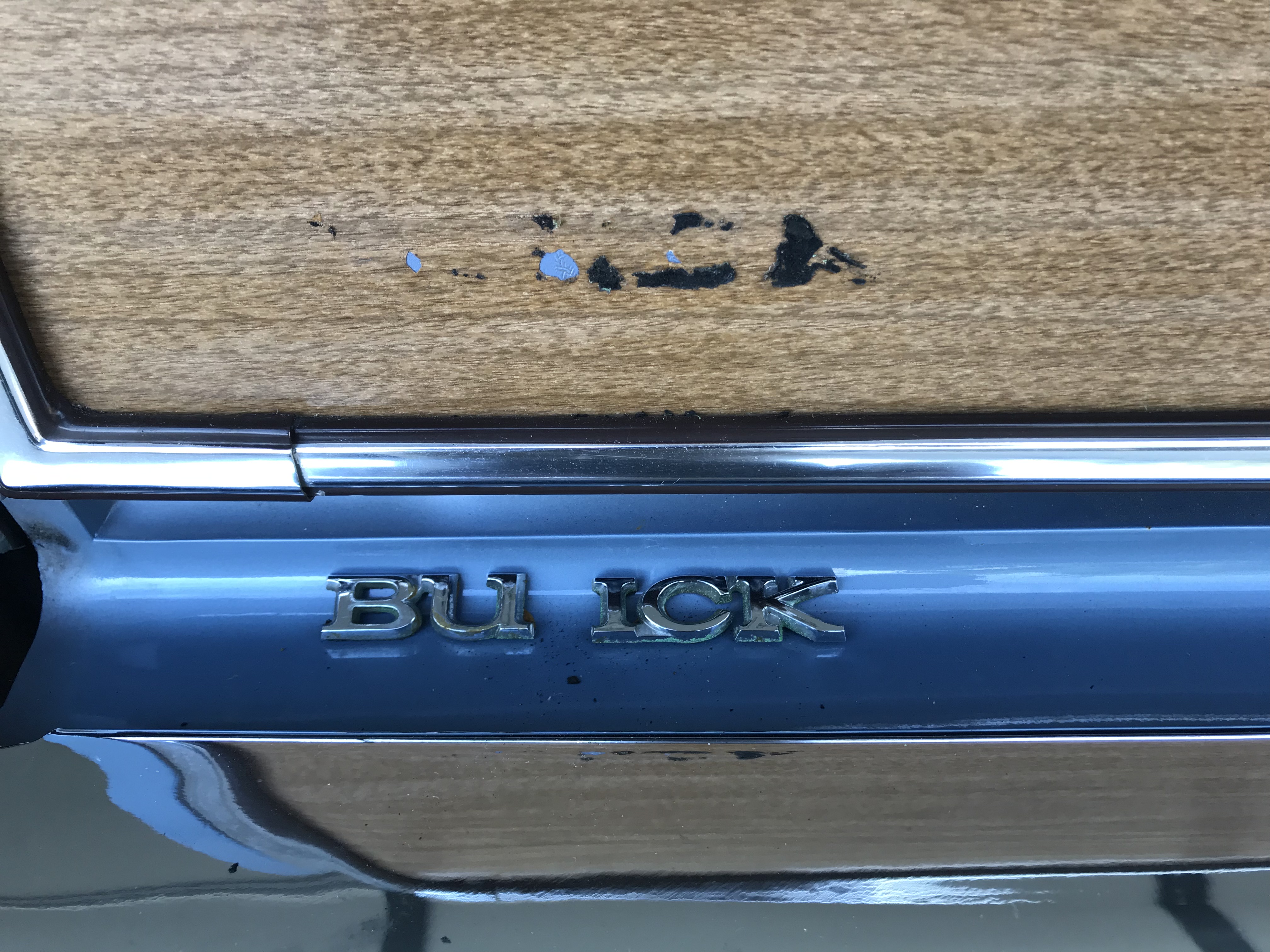 CaliWagon83’s broken Buick Emblem
