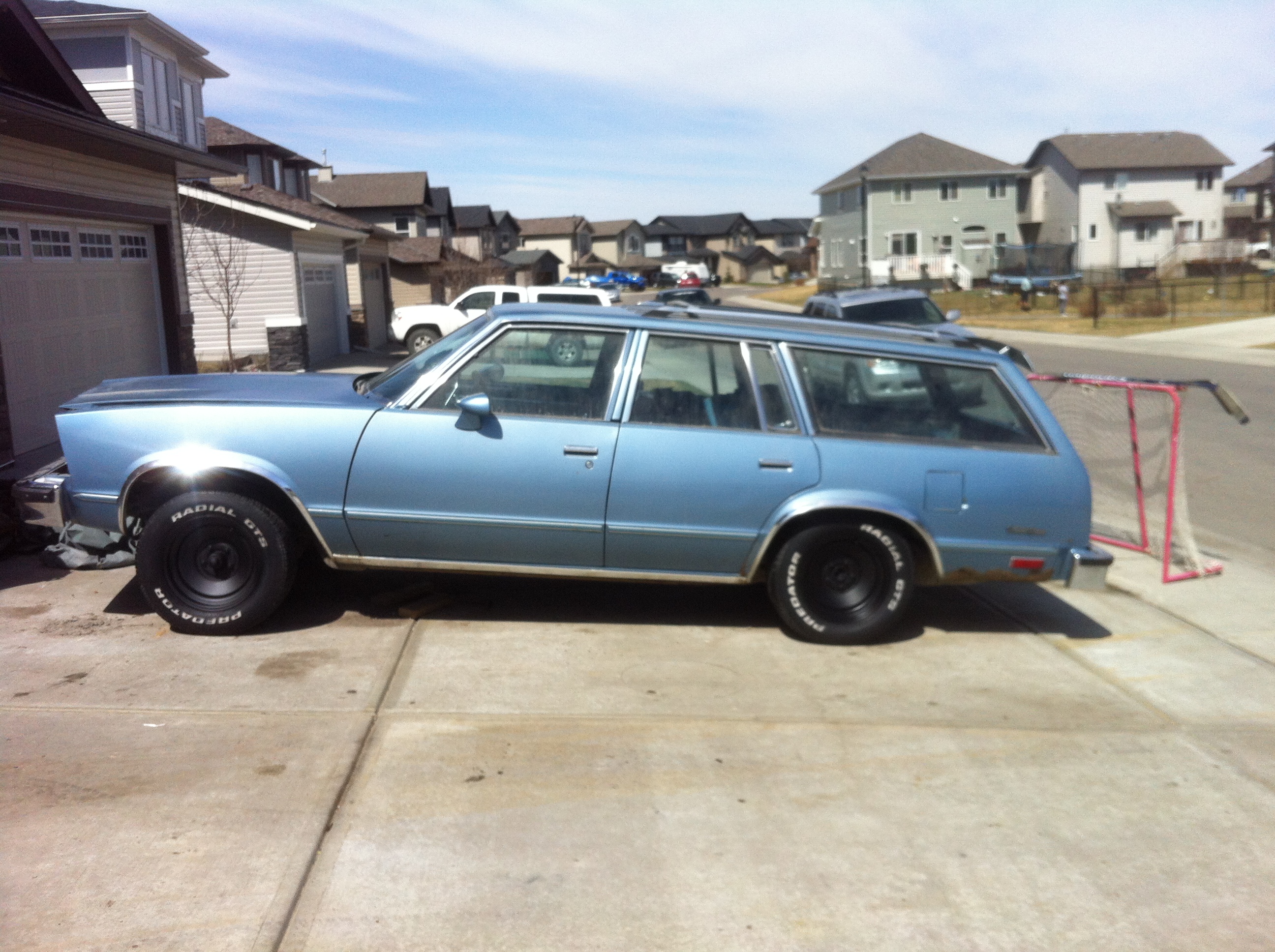 Drivers Side Profile Black Steel Rims No Motor