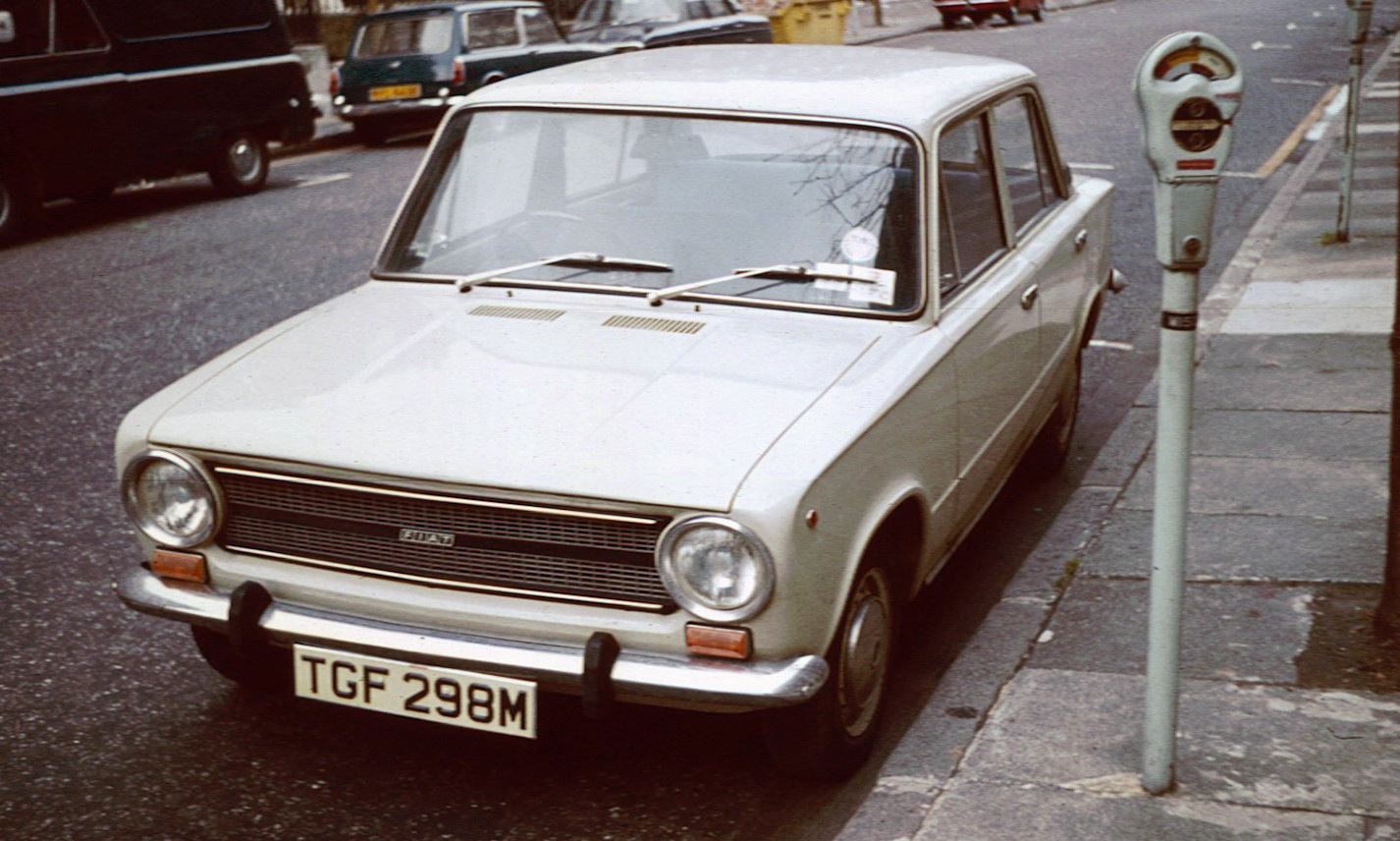 Fiat_124_1973.jpg