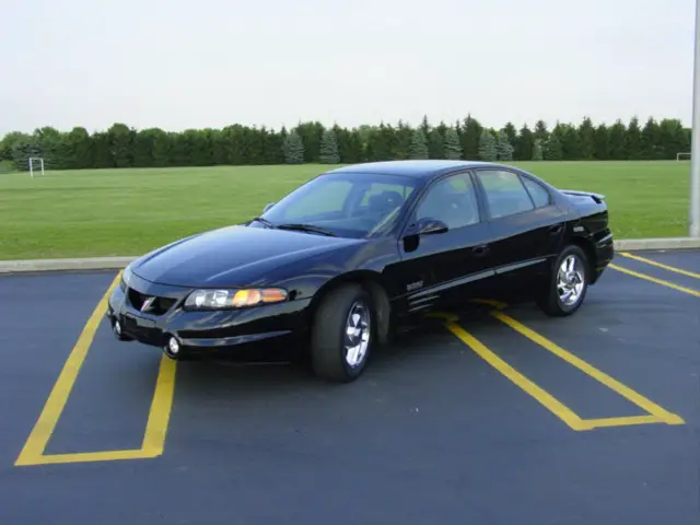 2001_pontiac_bonneville_ssei-pic-17503.jpeg