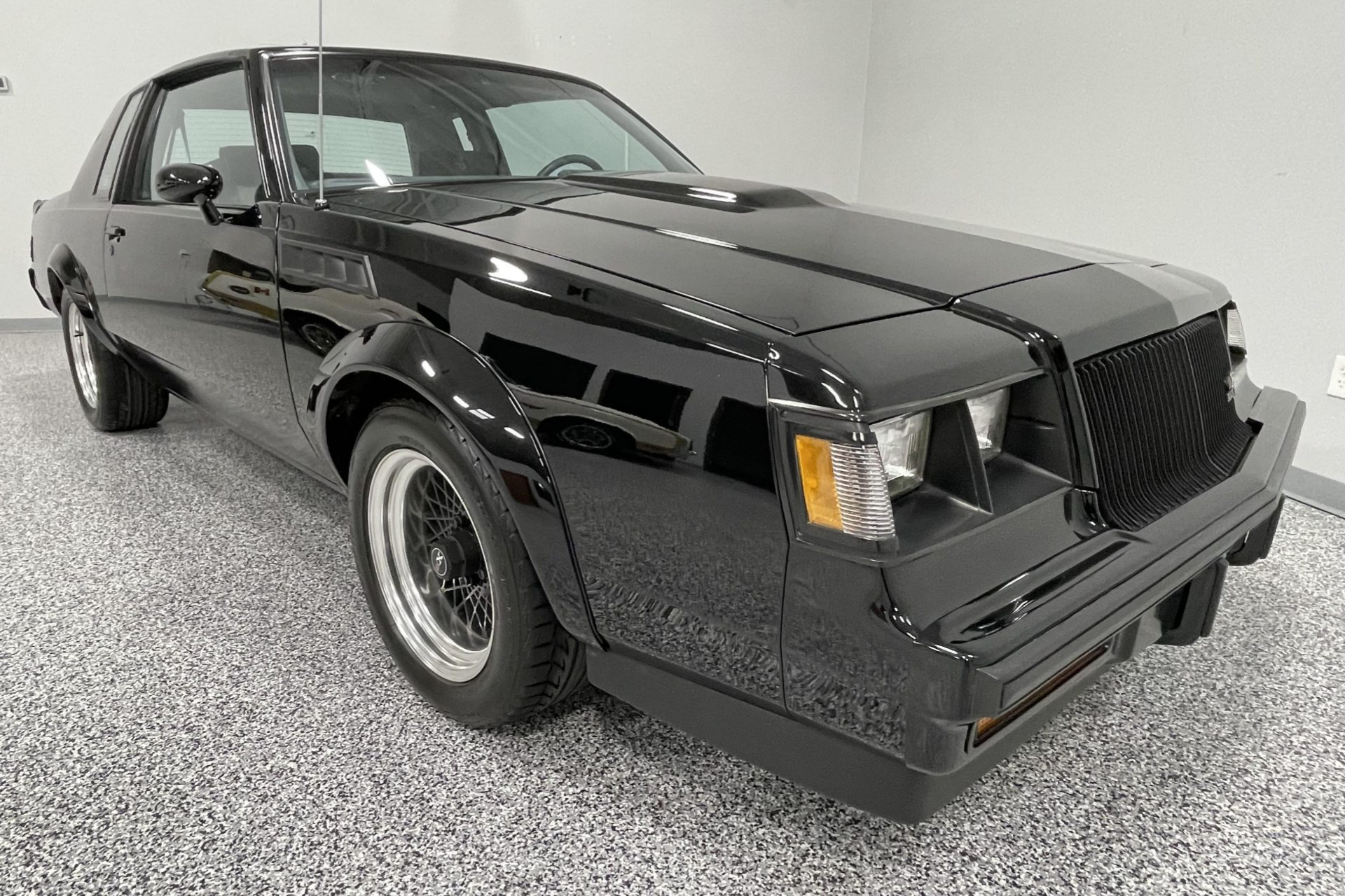 bringatrailer.com