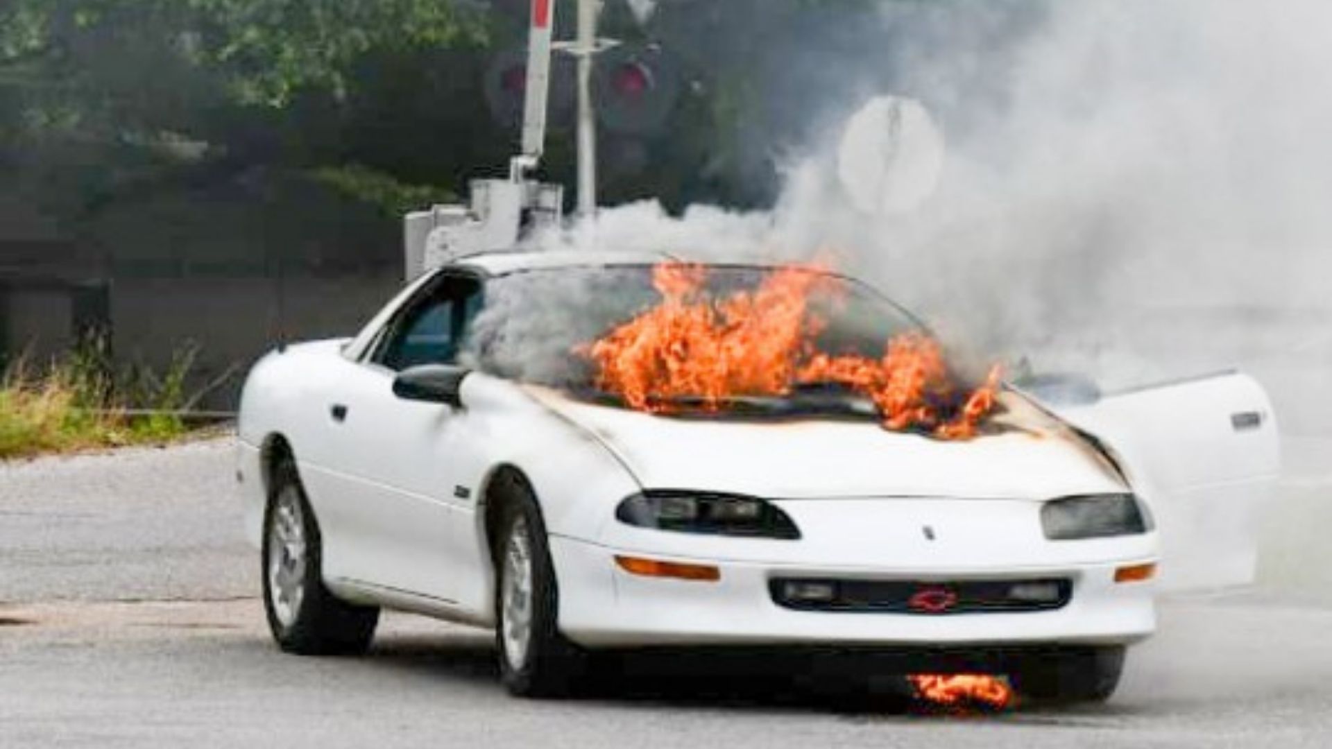 Fire-Kills-A-Fourth-Gen-Camaro-Z28.jpg