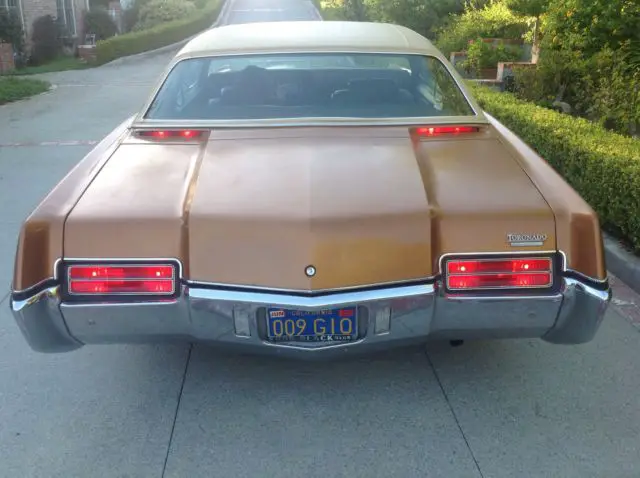 1972-oldsmobile-toronado-low-mileage-original-socal-blue-plate-garage-find-7.JPG