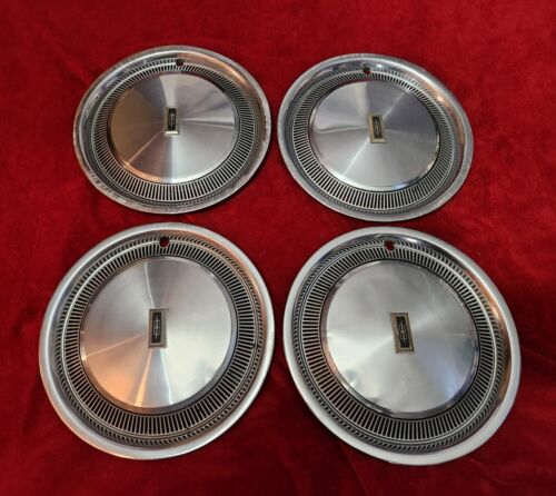 1978 Oldsmobile Cutlass Hubcaps 14″ Wheel Covers 1979 1980